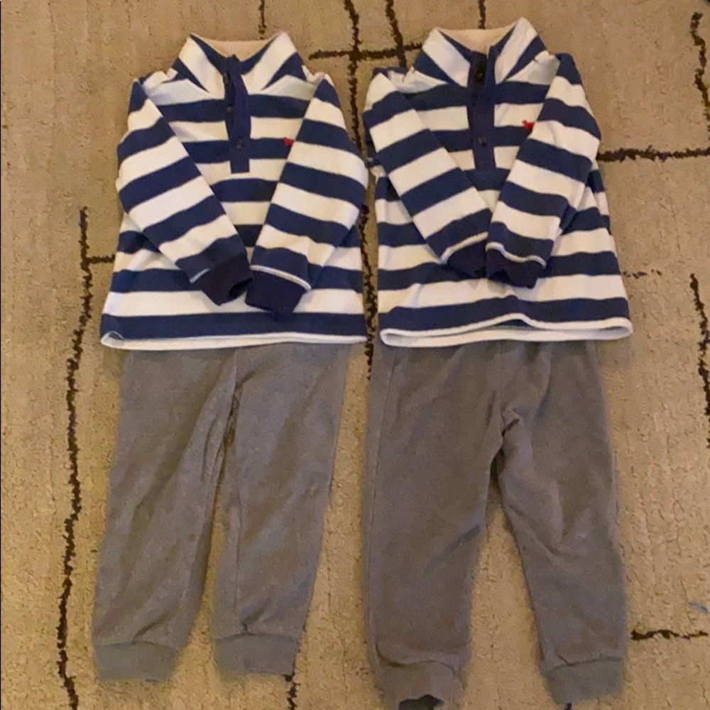 2T carters fleece outfits